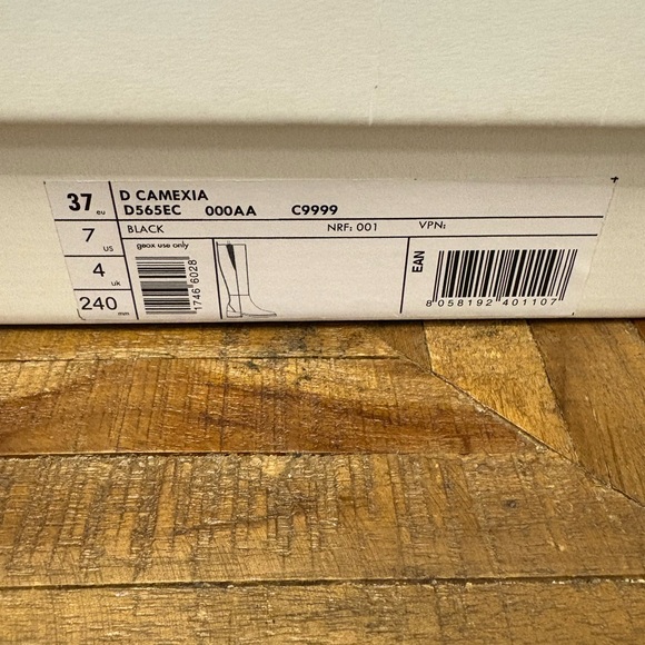 NEW Women’s Geox Cameixa D565EC Tall Boots 37 /Black Leather Side Zip Heel  Sz 7 - Picture 4 of 5